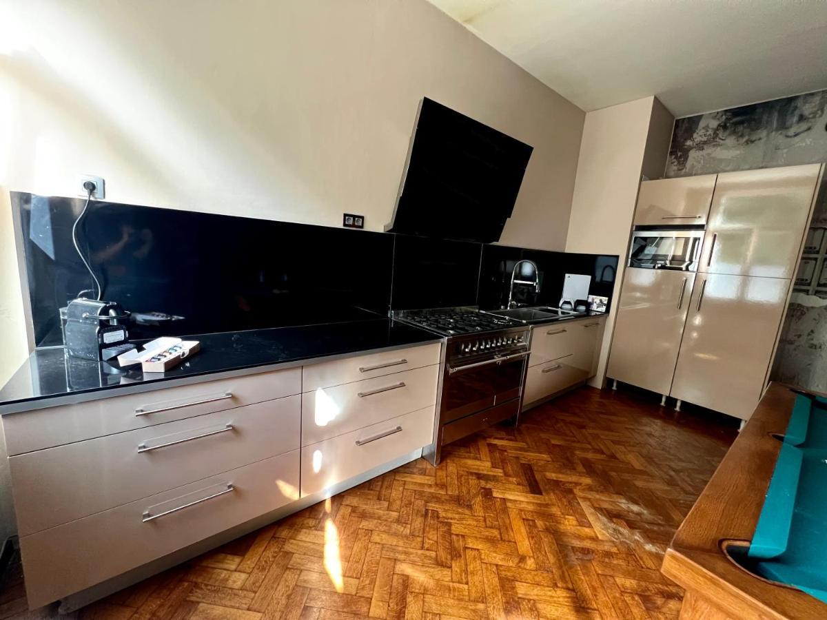 Apartmán Capsule Casino - Jacuzzi - Billard - Netflix - Console & Jeux Mons Exteriér fotografie
