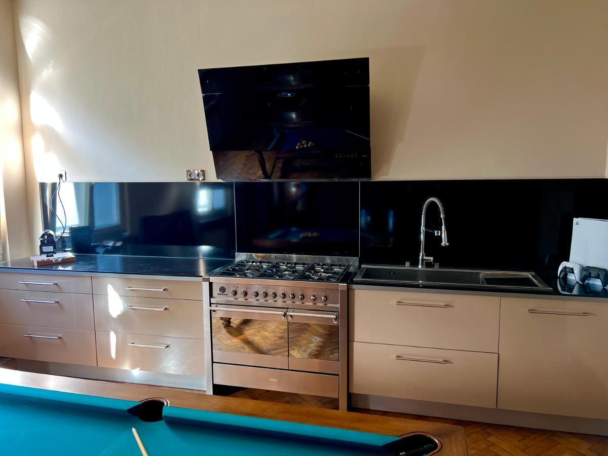 Apartmán Capsule Casino - Jacuzzi - Billard - Netflix - Console & Jeux Mons Exteriér fotografie