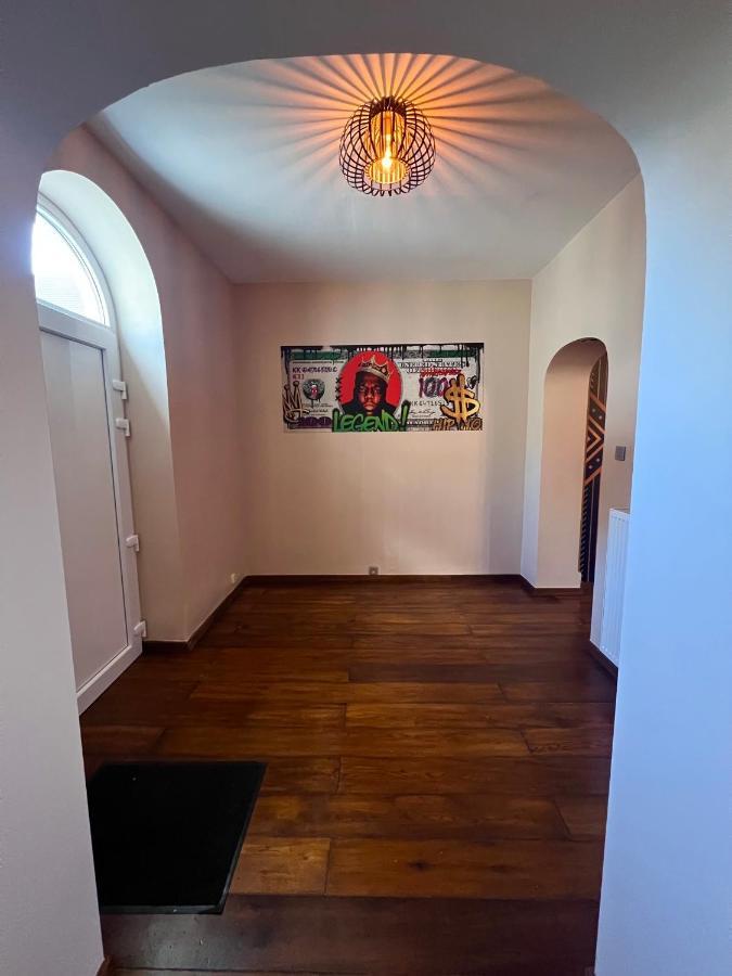 Apartmán Capsule Casino - Jacuzzi - Billard - Netflix - Console & Jeux Mons Exteriér fotografie